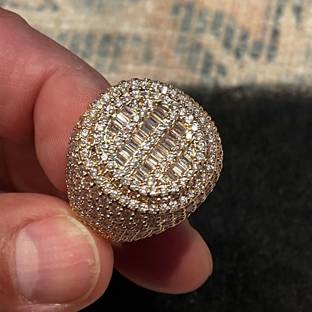 Ring - Picture 4 of 9